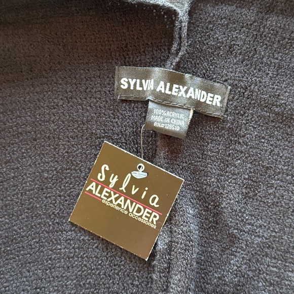 Sylvia Alexander Fringe poncho wrap cape - Picture 3 of 3